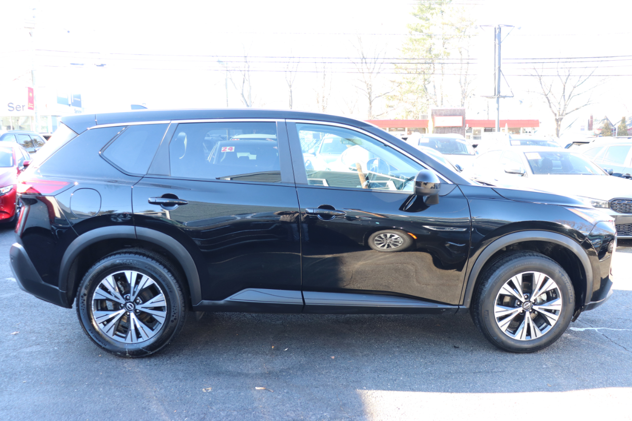 Nissan Rogue FWD SV 2023