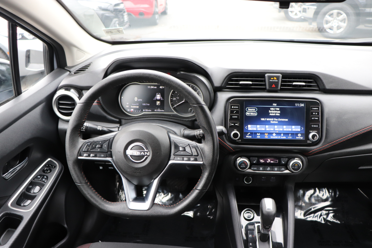 Nissan Versa SR CVT 2024