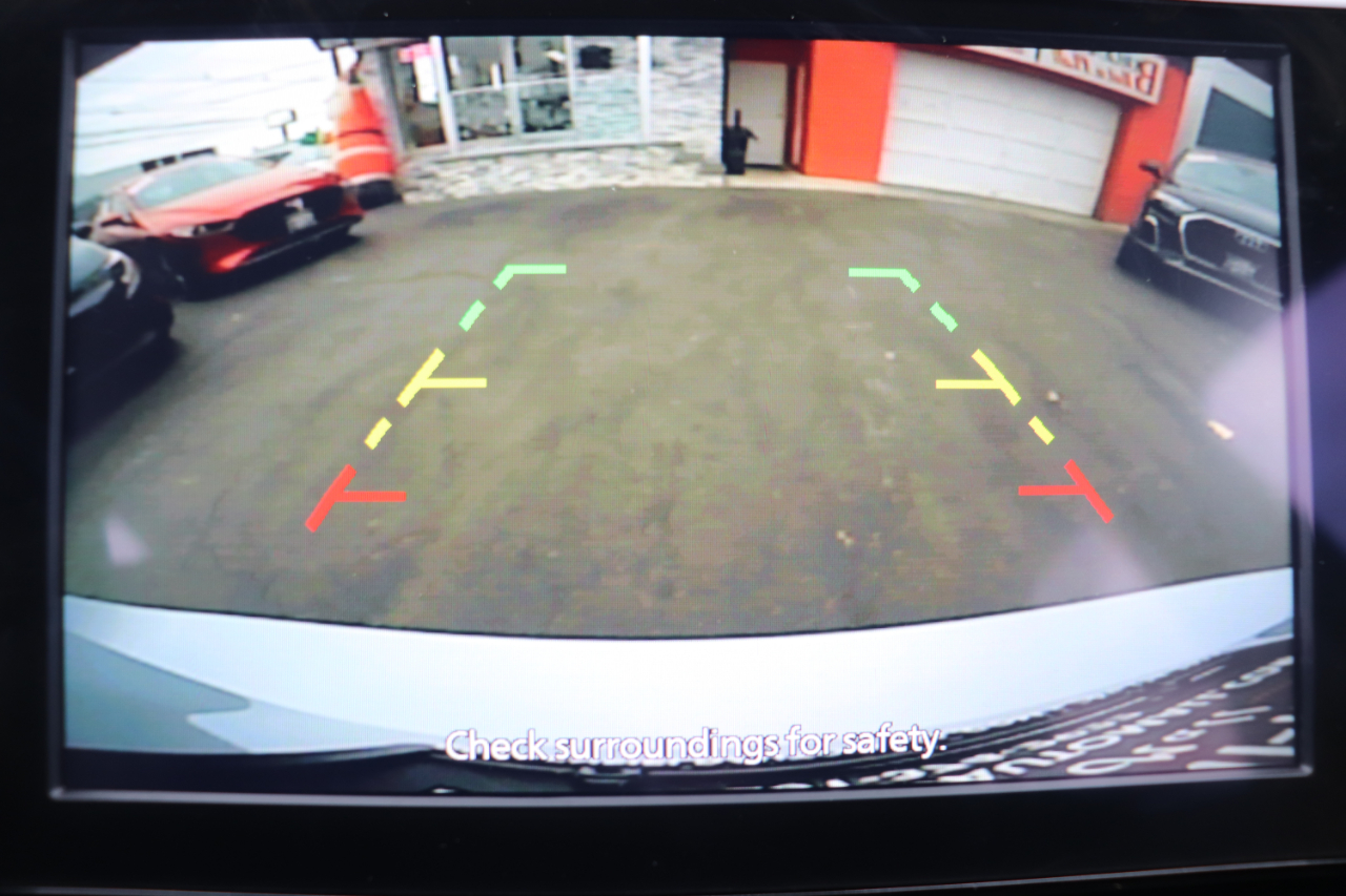 Nissan Versa SR CVT 2024