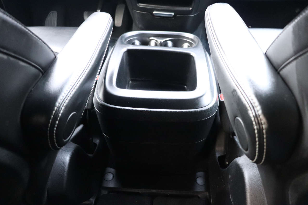 Chrysler Pacifica Select FWD 2025