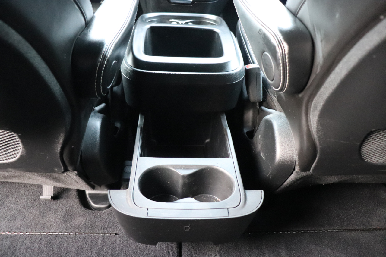 Chrysler Pacifica Select FWD 2025