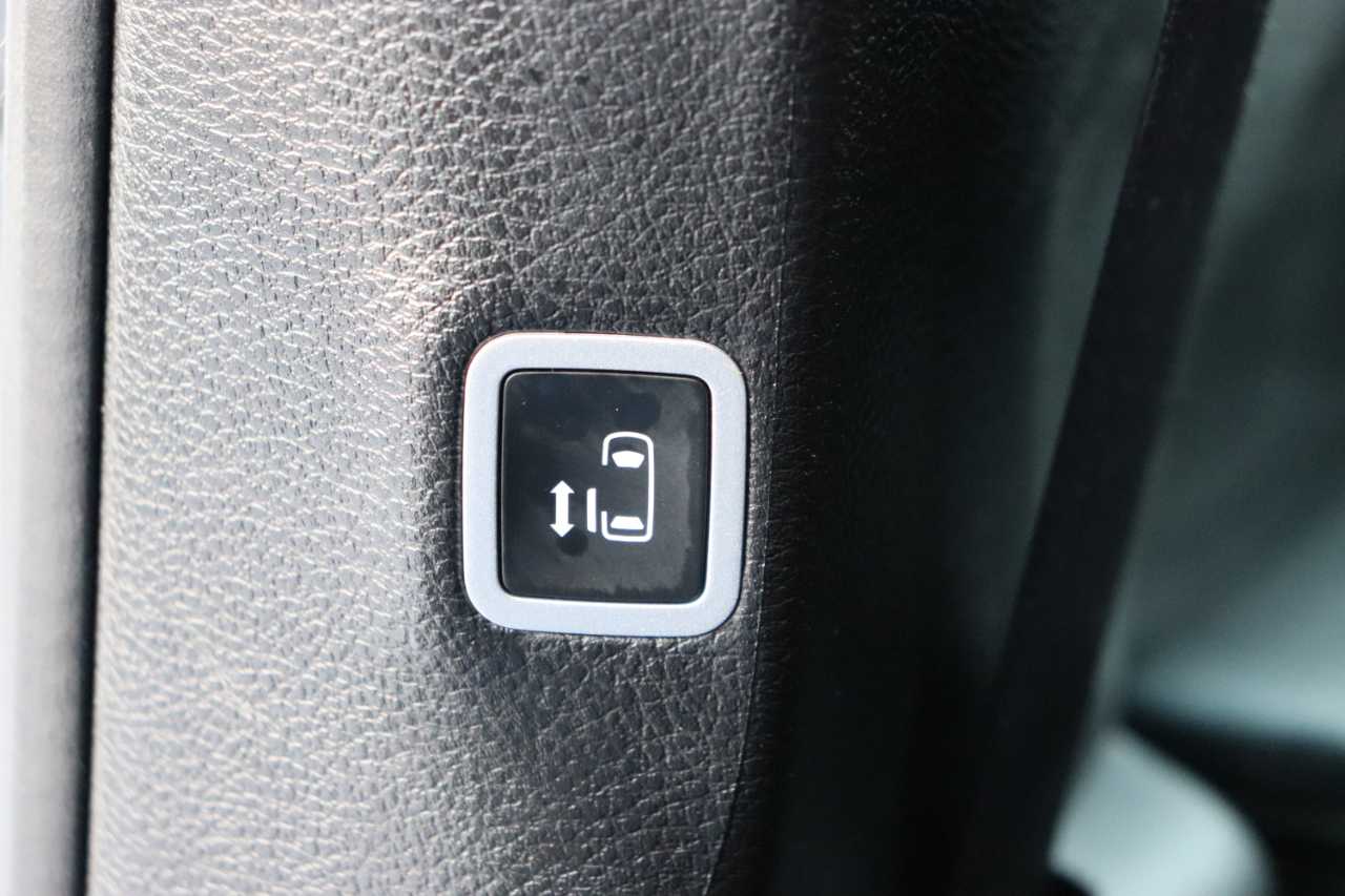 Chrysler Pacifica Select FWD 2025