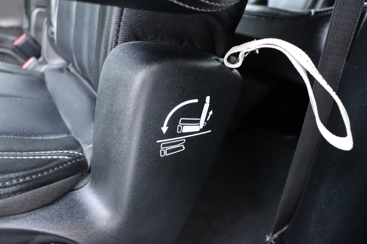 Chrysler Pacifica Select FWD 2025