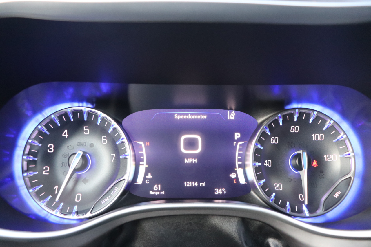 Chrysler Pacifica Select FWD 2025