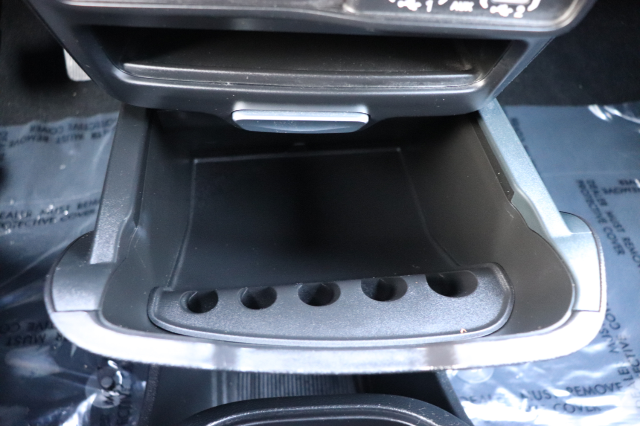 Chrysler Pacifica Select FWD 2025