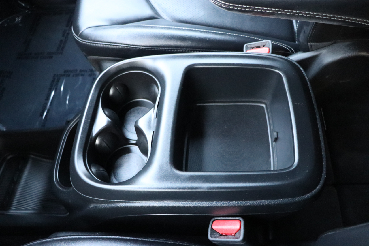 Chrysler Pacifica Select FWD 2025