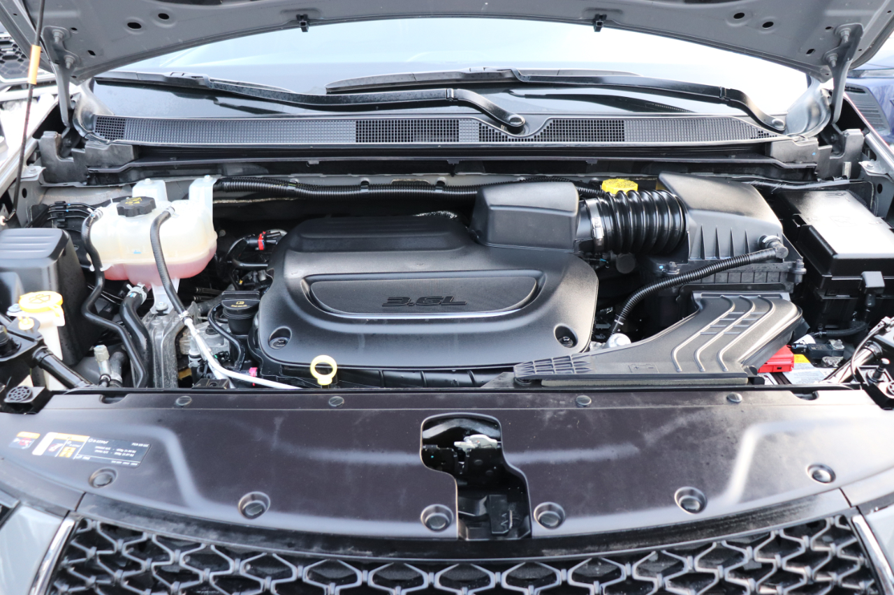 Chrysler Pacifica Select FWD 2025