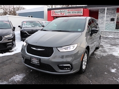 2025 Chrysler Pacifica 