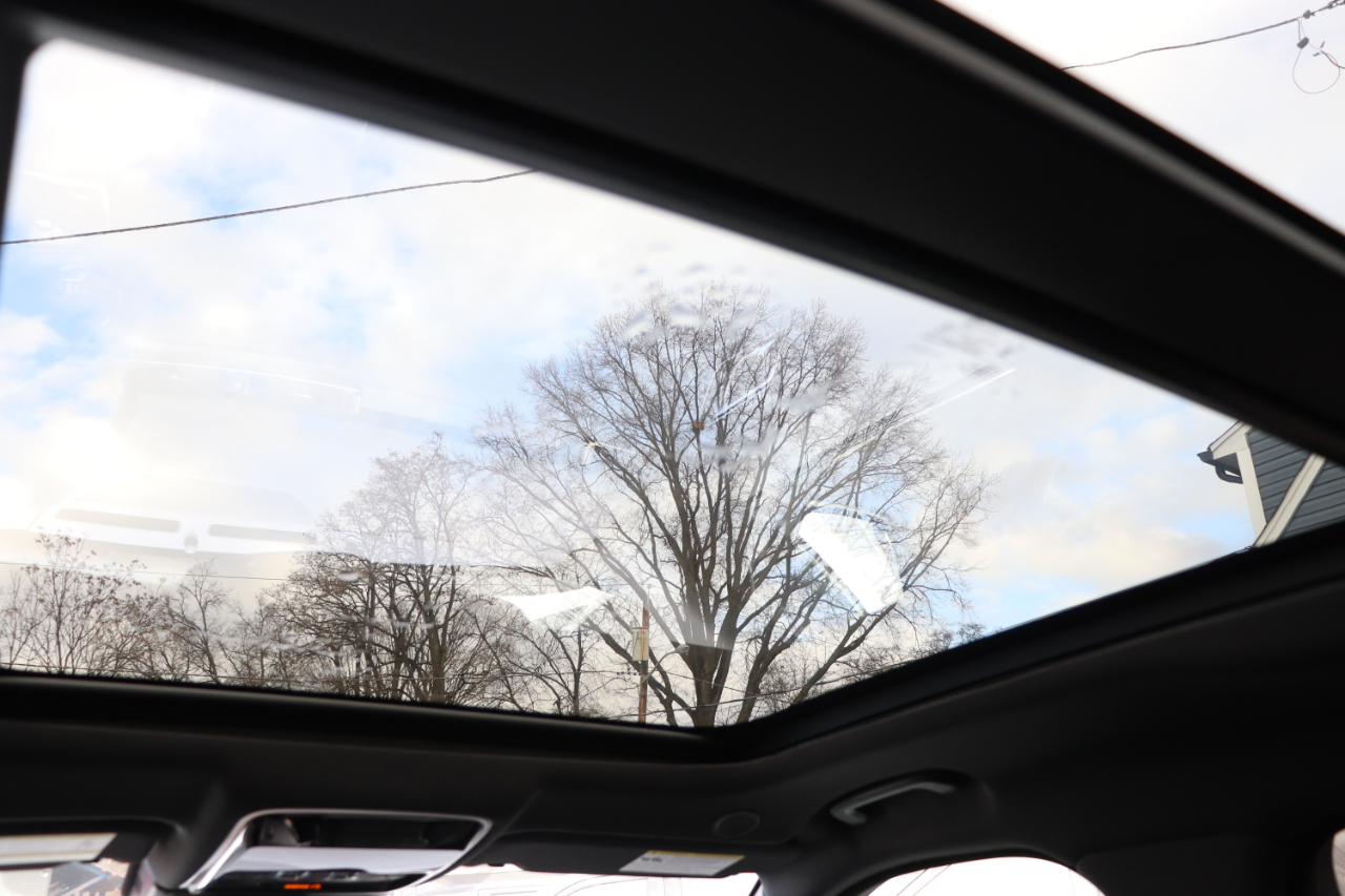 Land Rover Range Rover Velar P250 Dynamic SE 2025