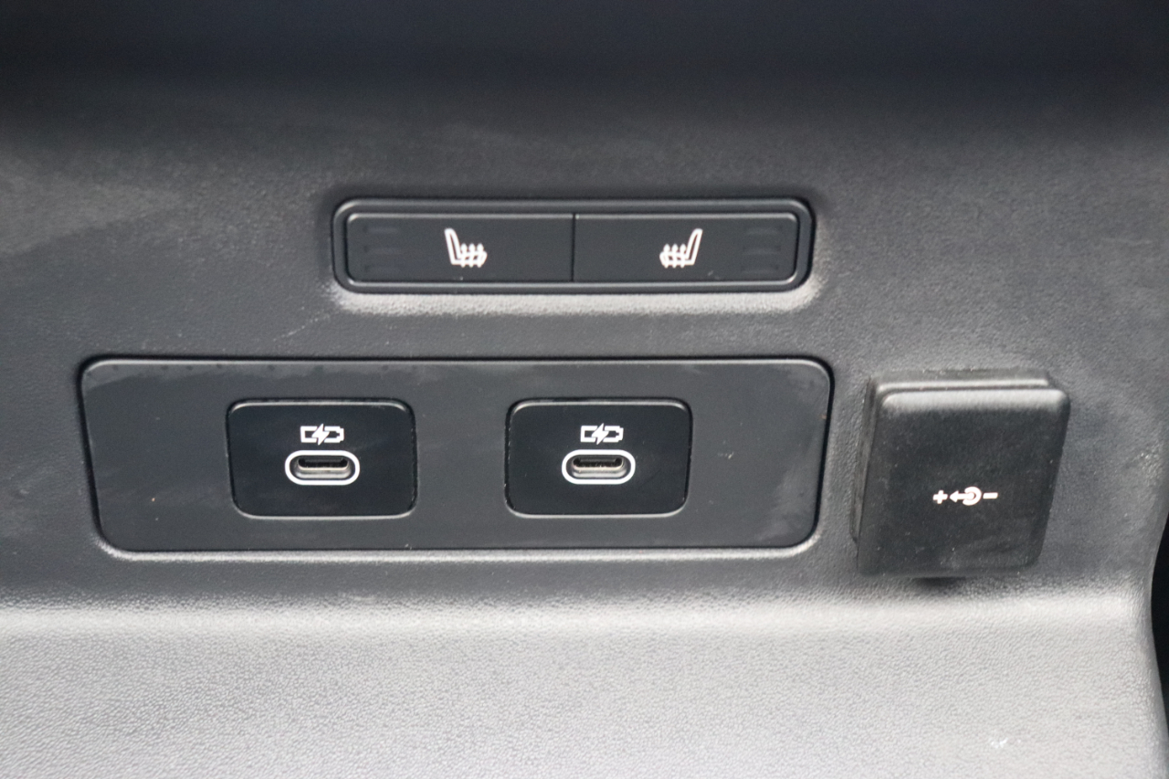 Land Rover Range Rover Velar P250 Dynamic SE 2025