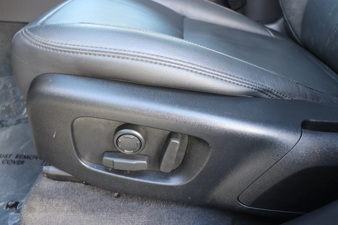 Land Rover Range Rover Velar P250 Dynamic SE 2025