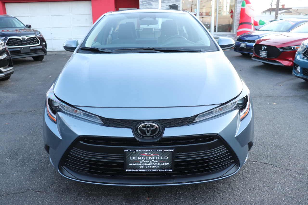 Toyota Corolla LE CVT (Natl) 2025
