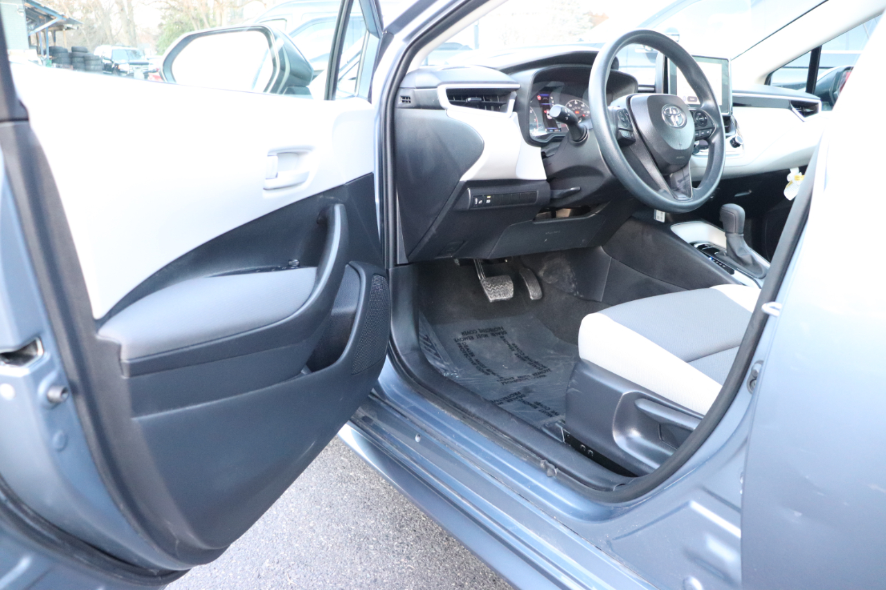 Toyota Corolla LE CVT (Natl) 2025