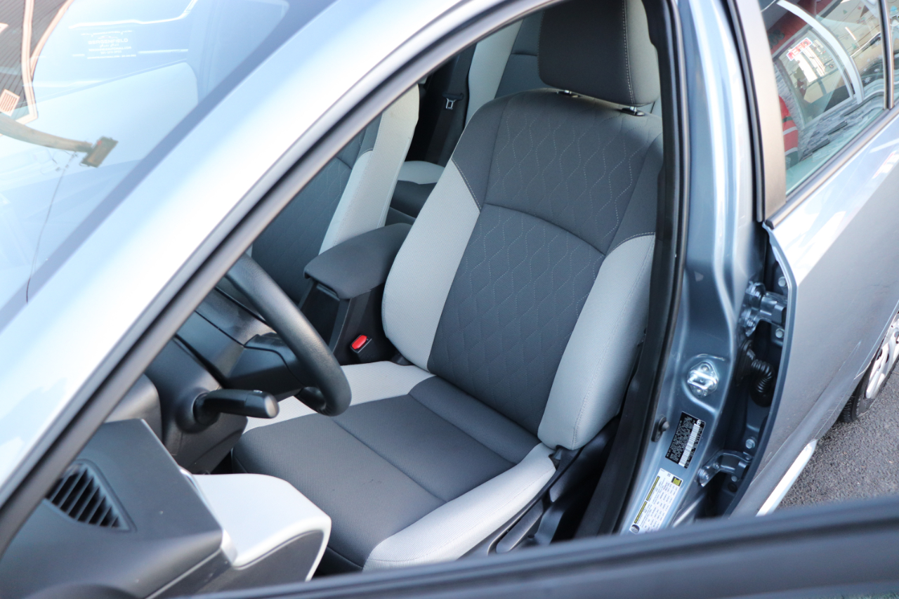 Toyota Corolla LE CVT (Natl) 2025