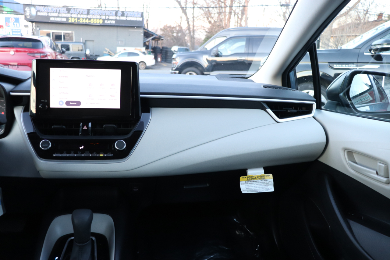 Toyota Corolla LE CVT (Natl) 2025