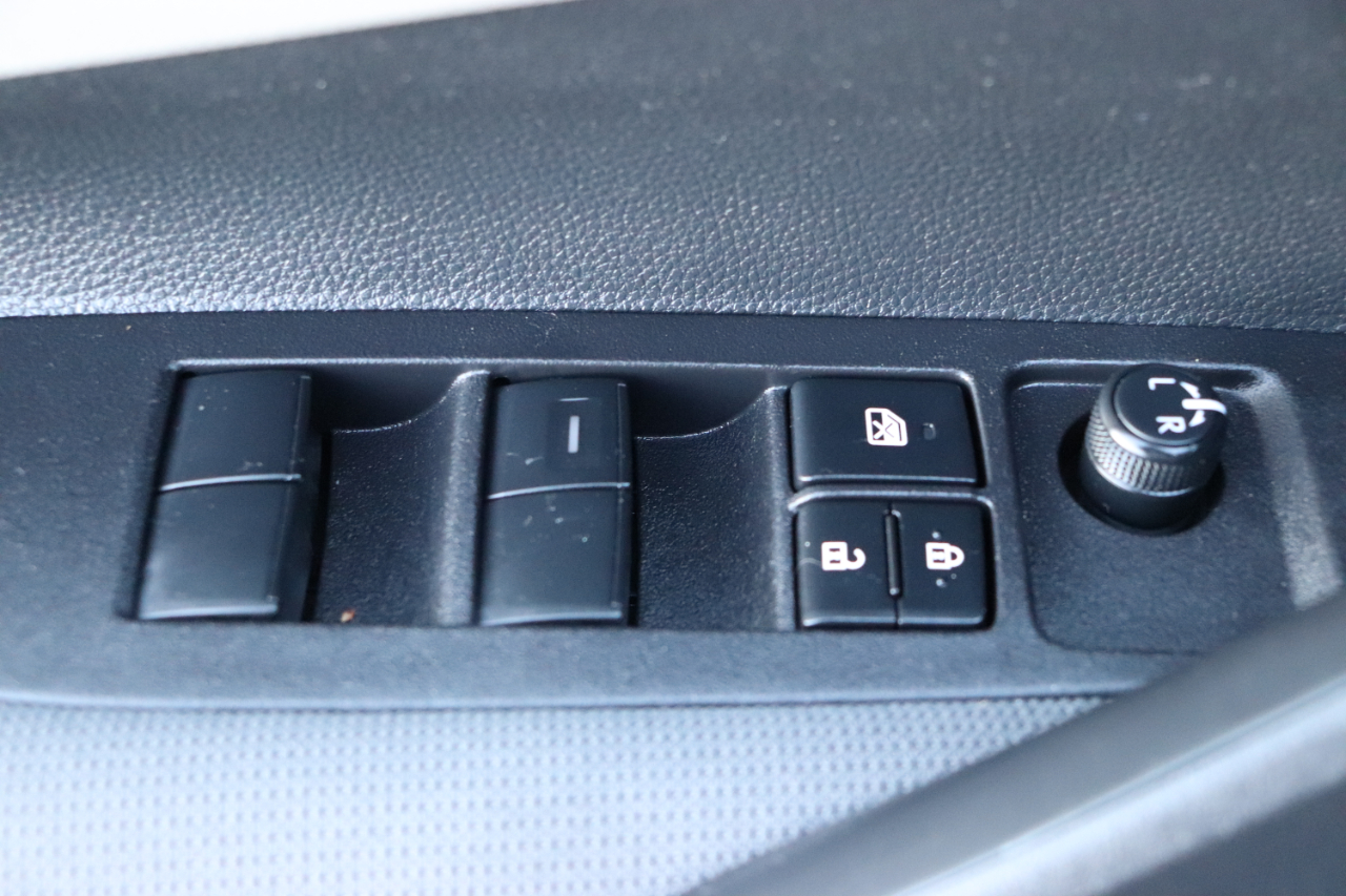 Toyota Corolla LE CVT (Natl) 2025