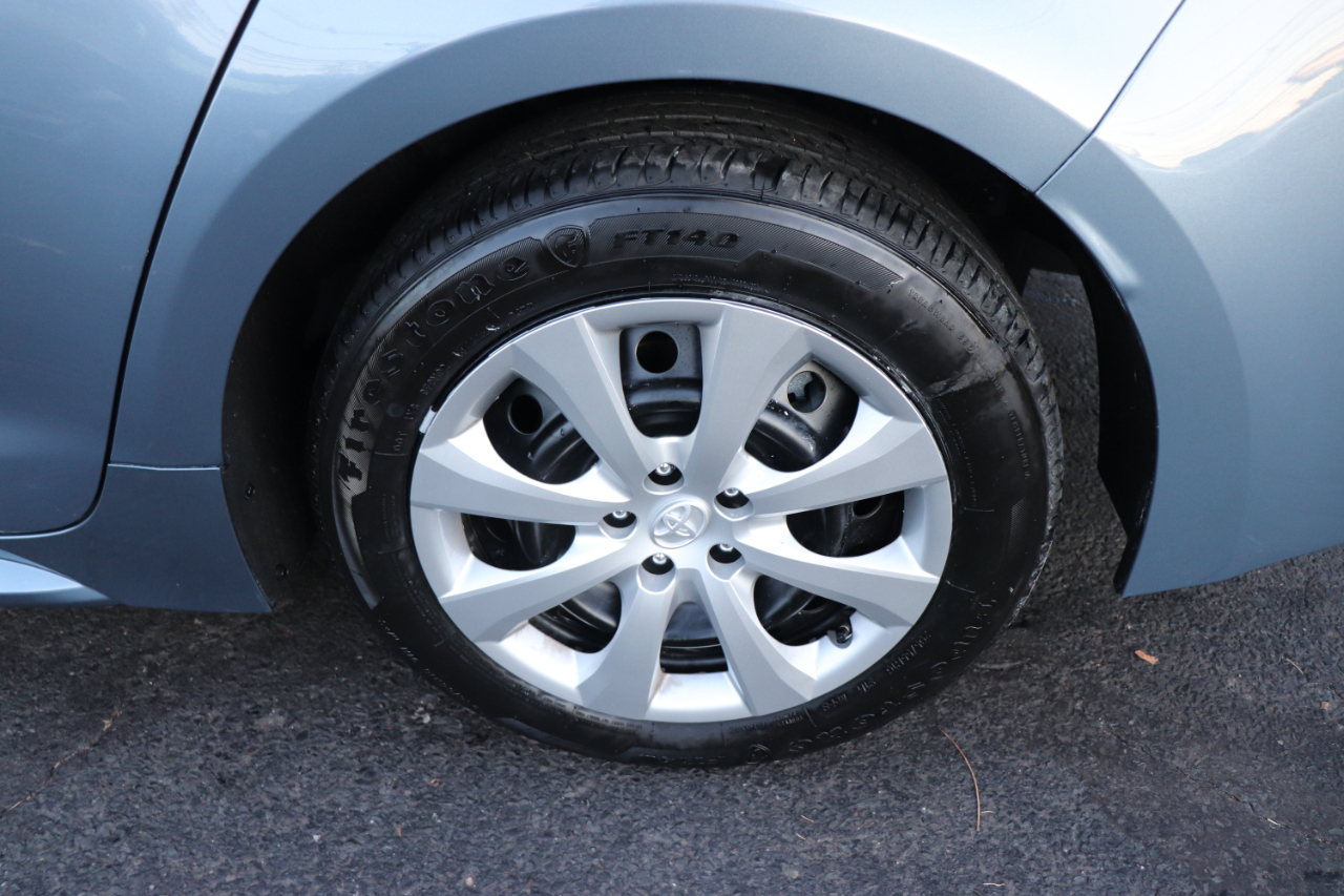 Toyota Corolla LE CVT (Natl) 2025