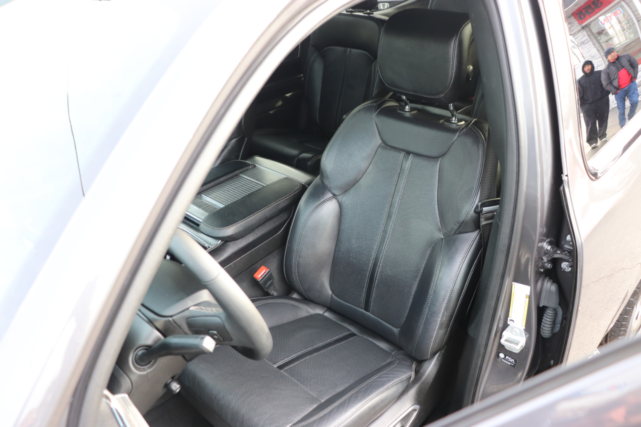 Jeep Wagoneer Series III 4x4 2024