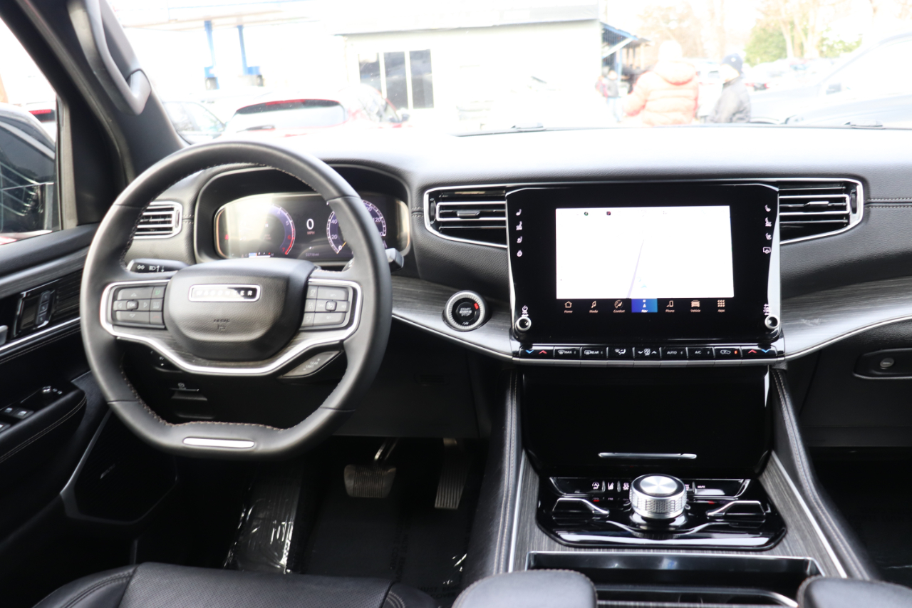 Jeep Wagoneer Series III 4x4 2024