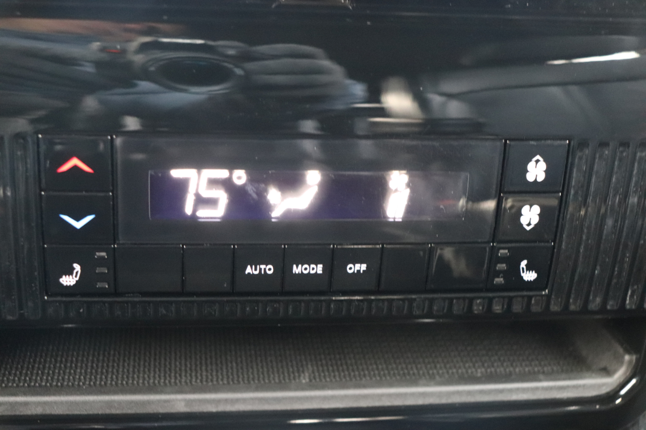 Jeep Wagoneer Series III 4x4 2024