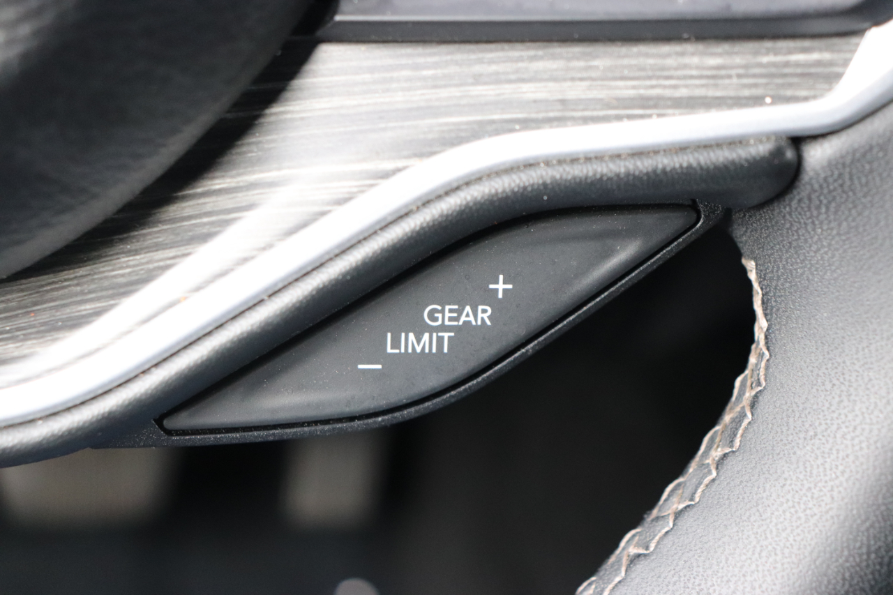 Jeep Wagoneer Series III 4x4 2024