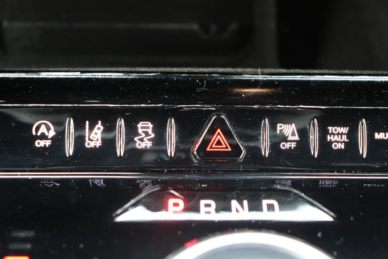 Jeep Wagoneer Series III 4x4 2024