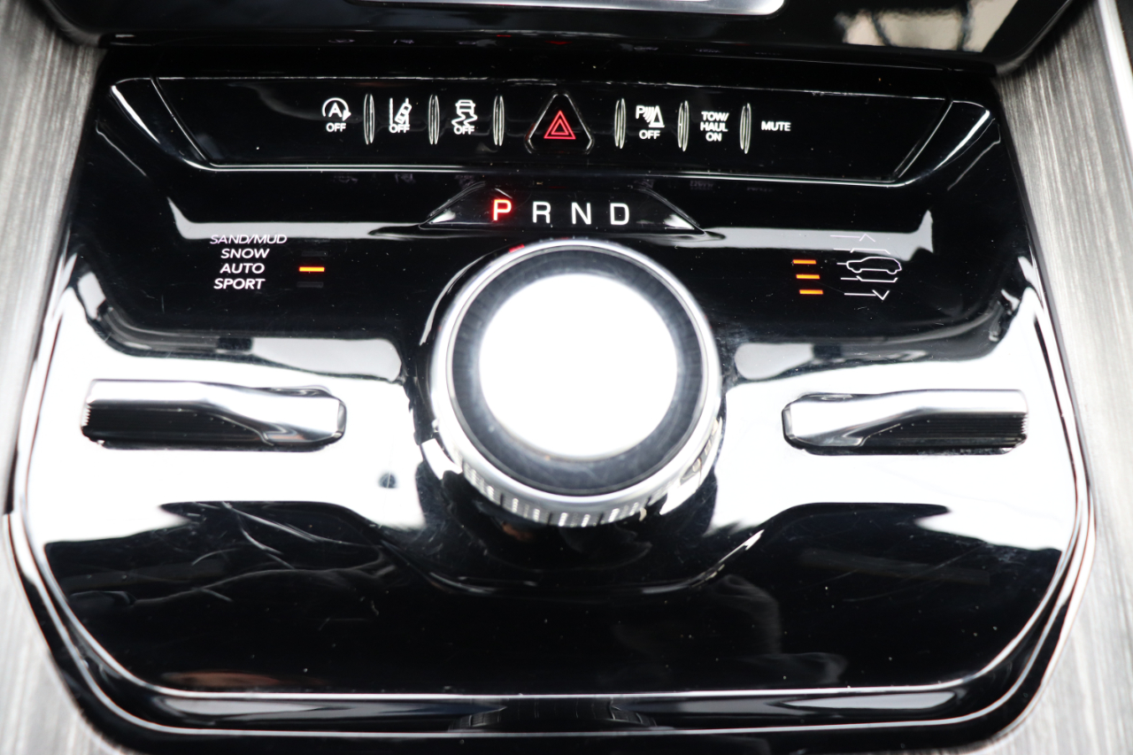 Jeep Wagoneer Series III 4x4 2024