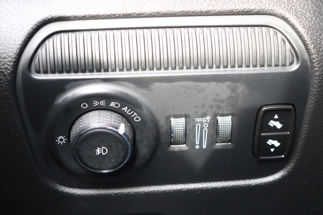 Jeep Wagoneer Series III 4x4 2024