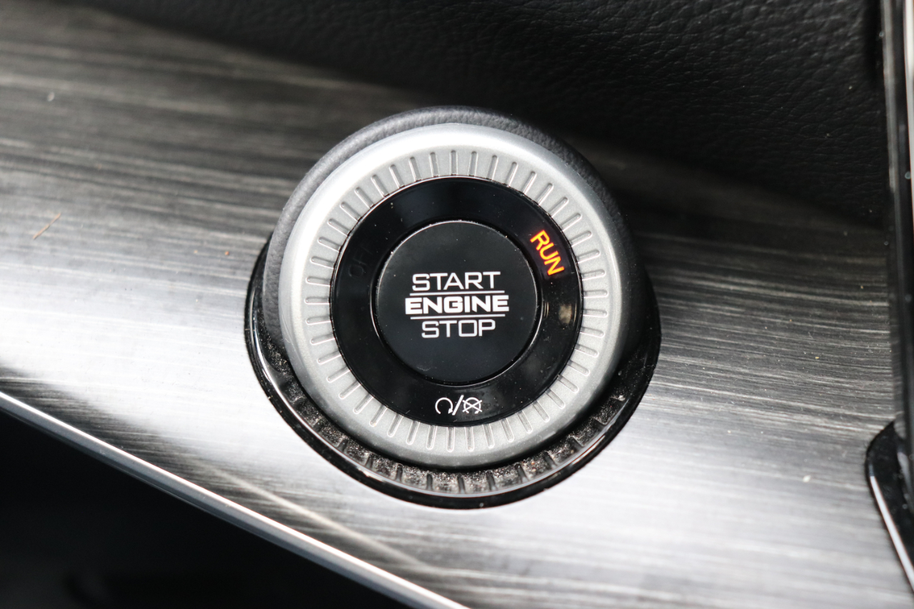 Jeep Wagoneer Series III 4x4 2024