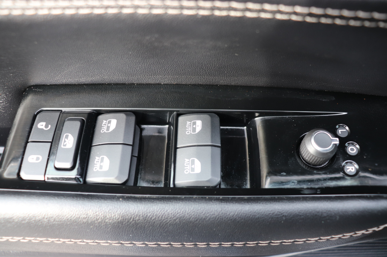 Jeep Wagoneer Series III 4x4 2024