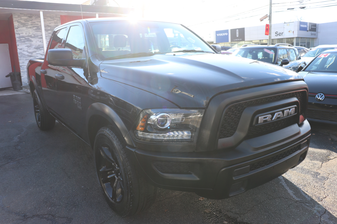 RAM 1500 Classic Warlock 4x2 Crew Cab 5'7" Box 2024