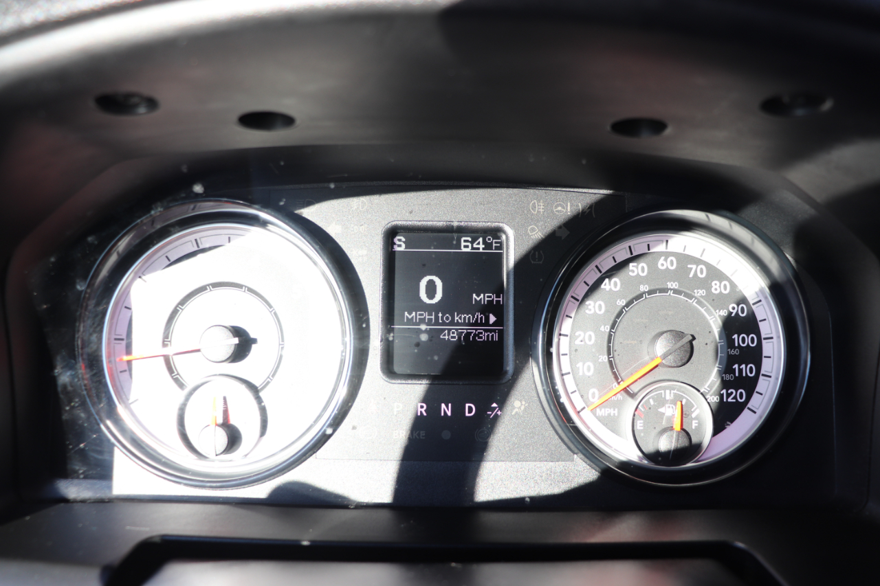 RAM 1500 Classic Warlock 4x2 Crew Cab 5'7" Box 2024