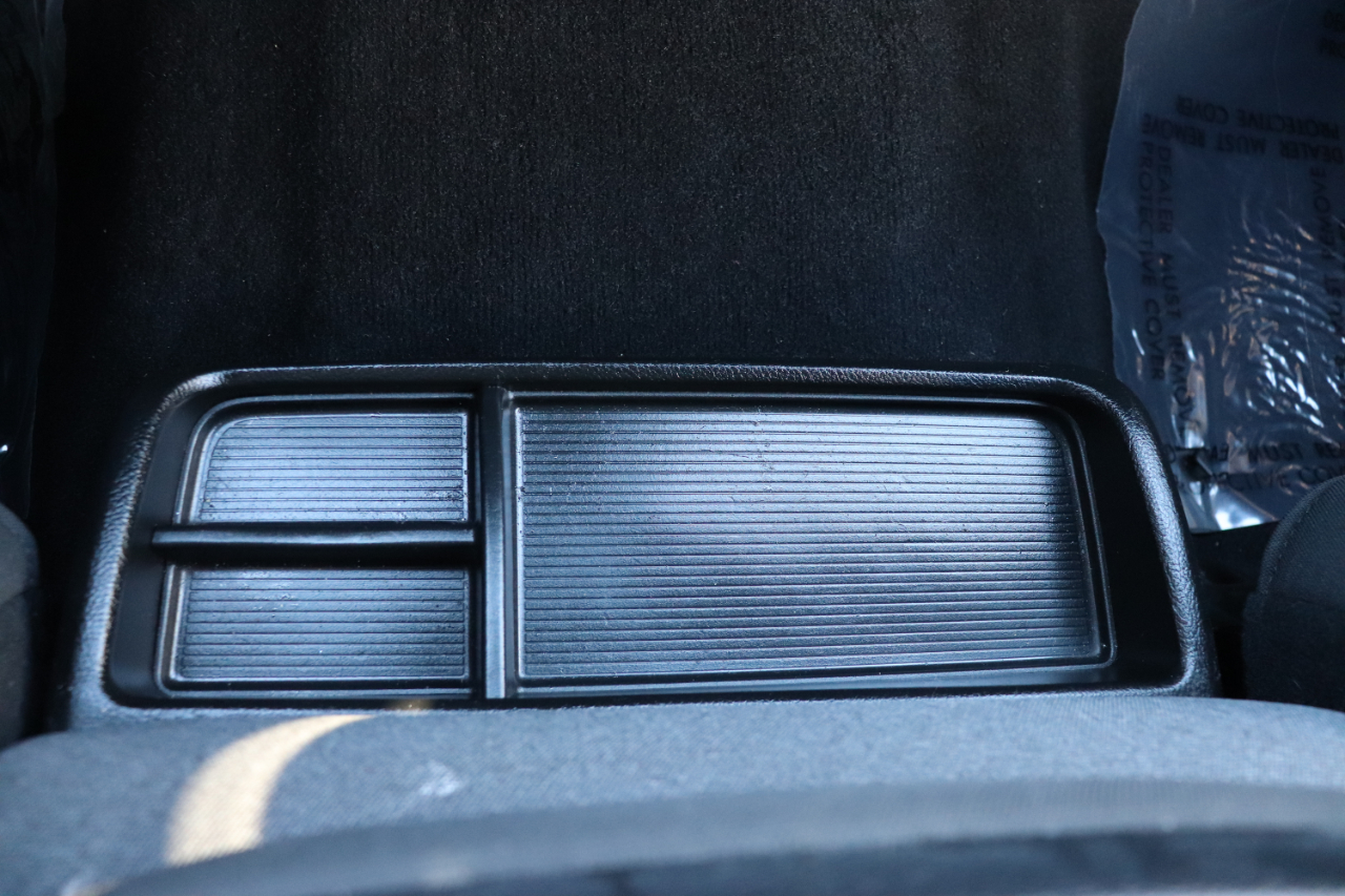 RAM 1500 Classic Warlock 4x2 Crew Cab 5'7" Box 2024