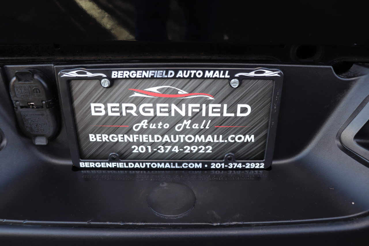 RAM 1500 Classic Warlock 4x2 Crew Cab 5'7" Box 2024