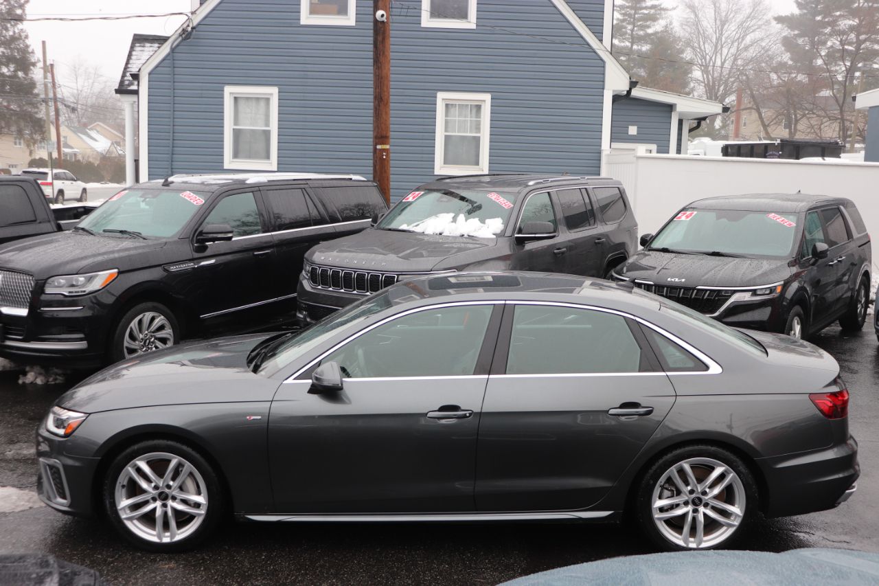 Audi A4 Sedan S line Premium Plus 45 TFSI quattro 2024