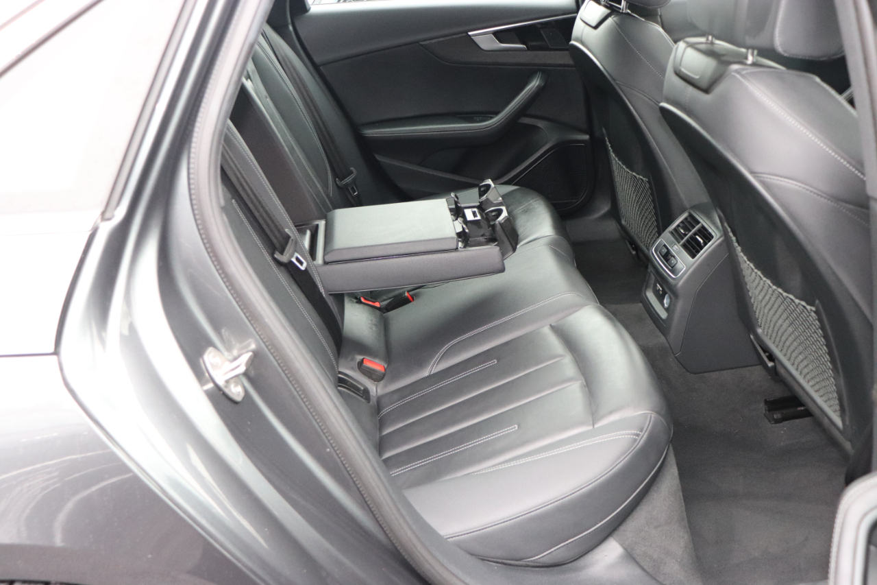 Audi A4 Sedan S line Premium Plus 45 TFSI quattro 2024