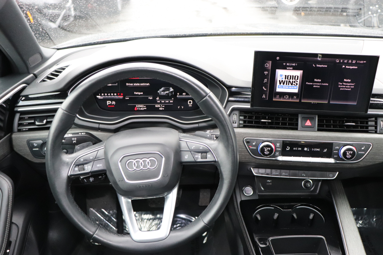 Audi A4 Sedan S line Premium Plus 45 TFSI quattro 2024