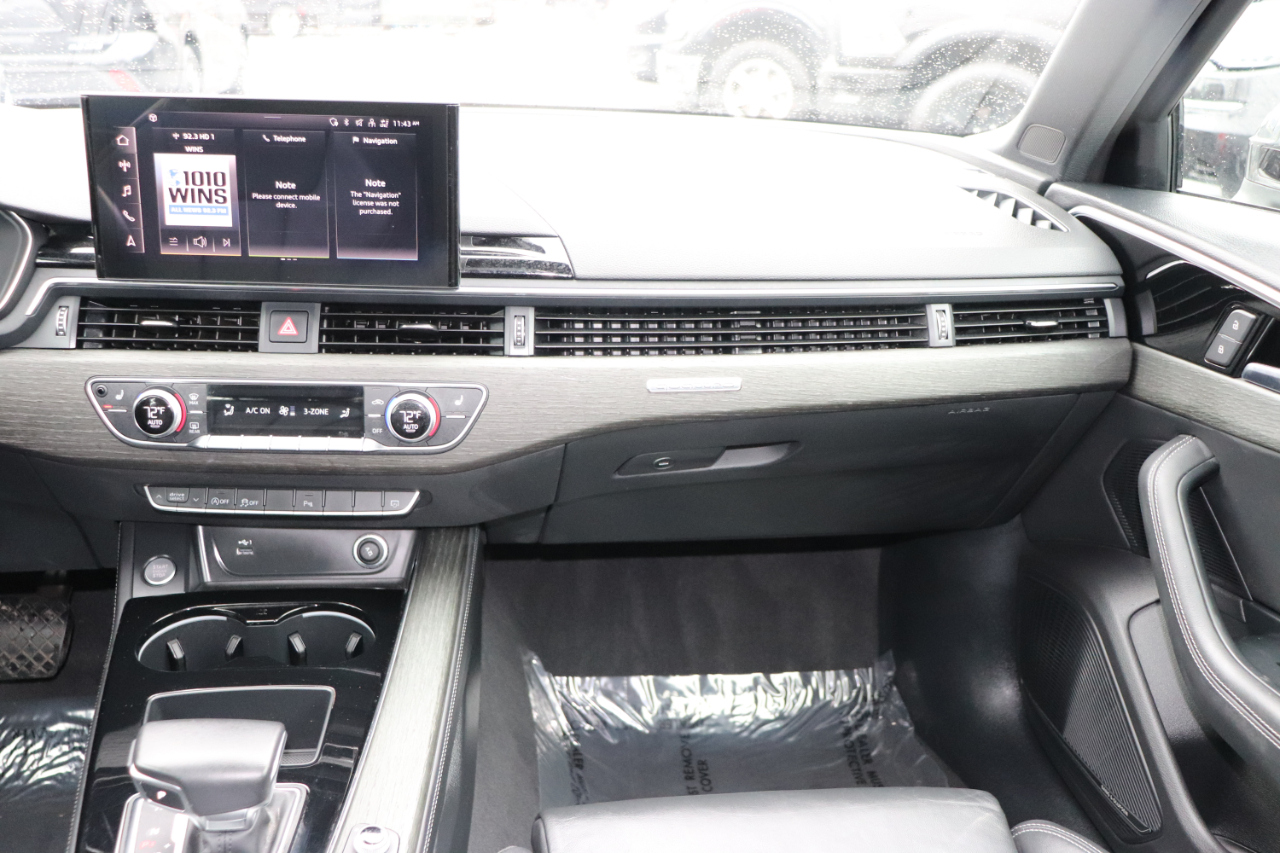 Audi A4 Sedan S line Premium Plus 45 TFSI quattro 2024