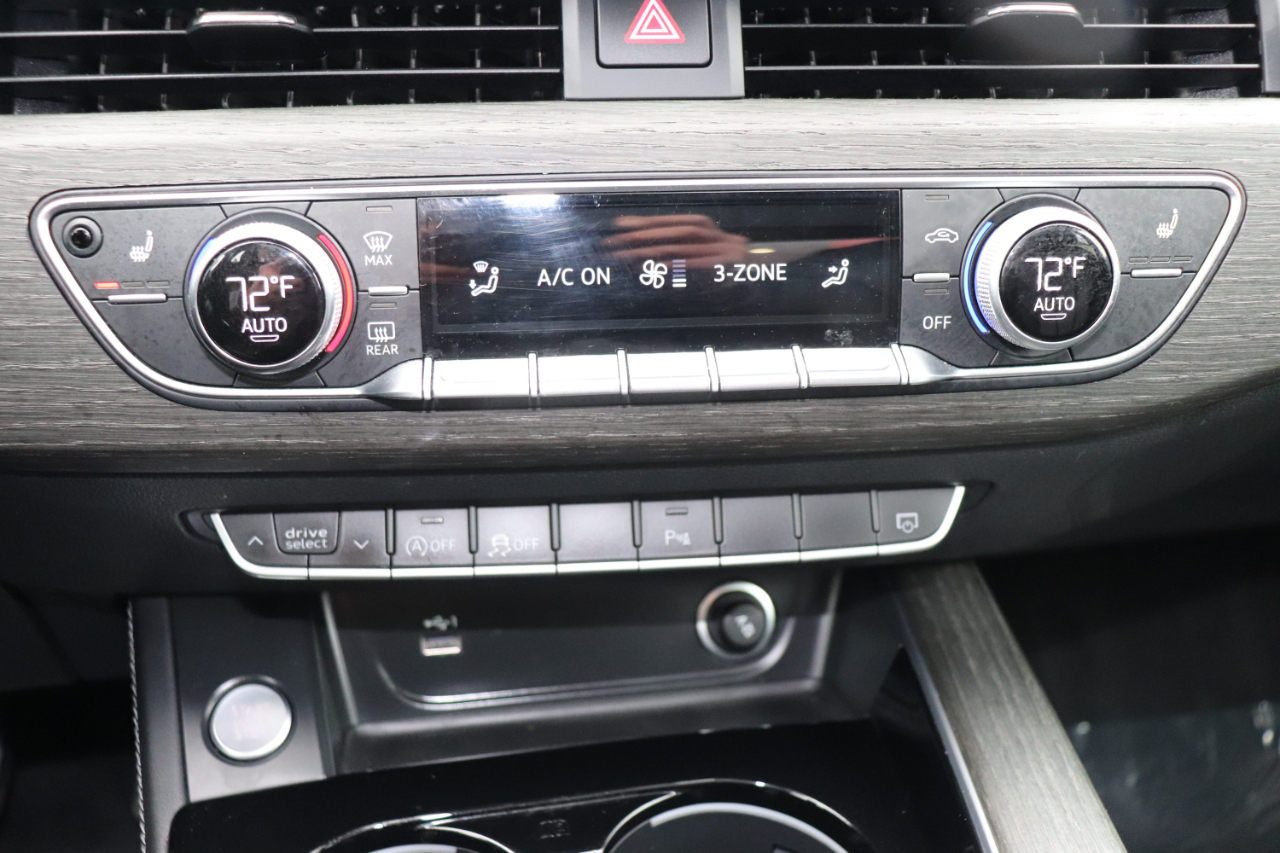 Audi A4 Sedan S line Premium Plus 45 TFSI quattro 2024