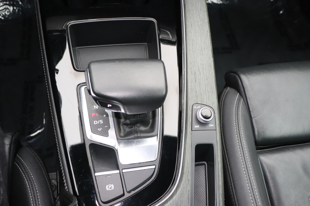 Audi A4 Sedan S line Premium Plus 45 TFSI quattro 2024