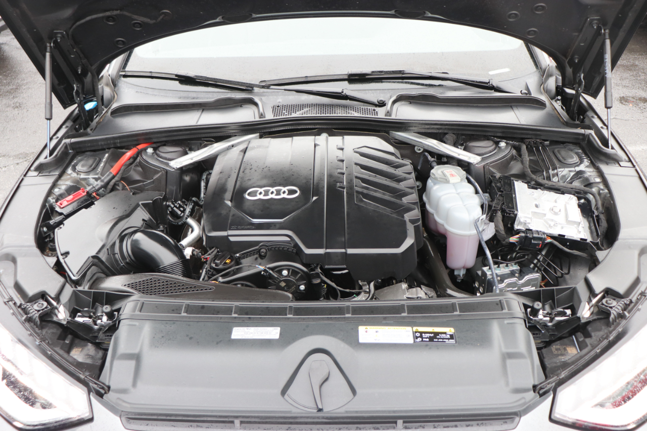 Audi A4 Sedan S line Premium Plus 45 TFSI quattro 2024