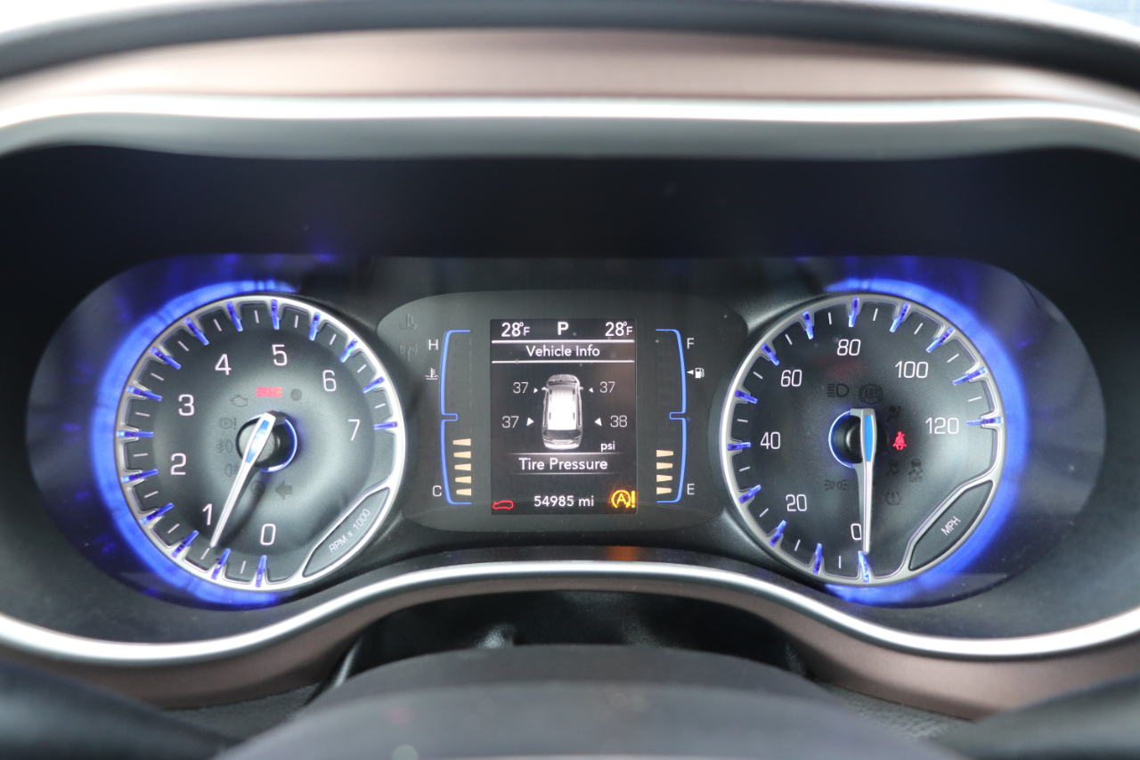 Chrysler Voyager LX FWD 2023