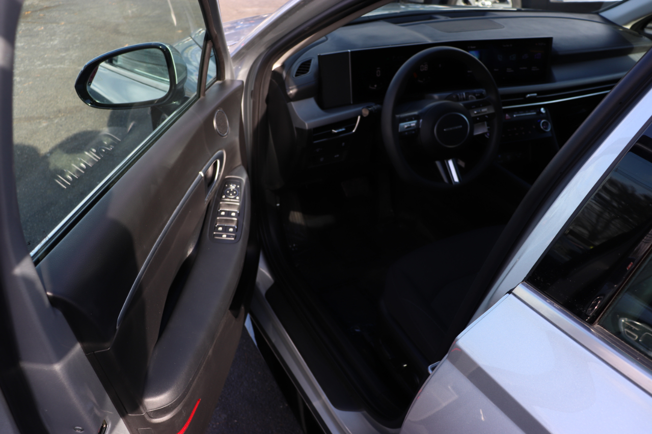 Hyundai Sonata SEL FWD 2025