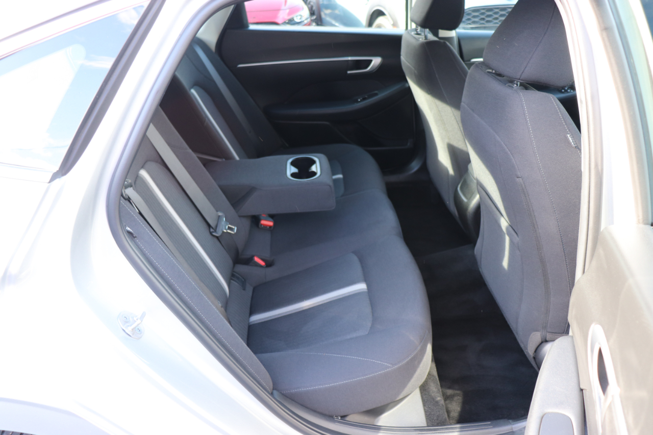 Hyundai Sonata SEL FWD 2025