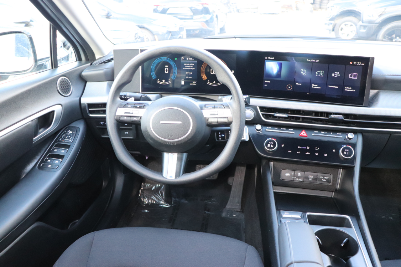 Hyundai Sonata SEL FWD 2025