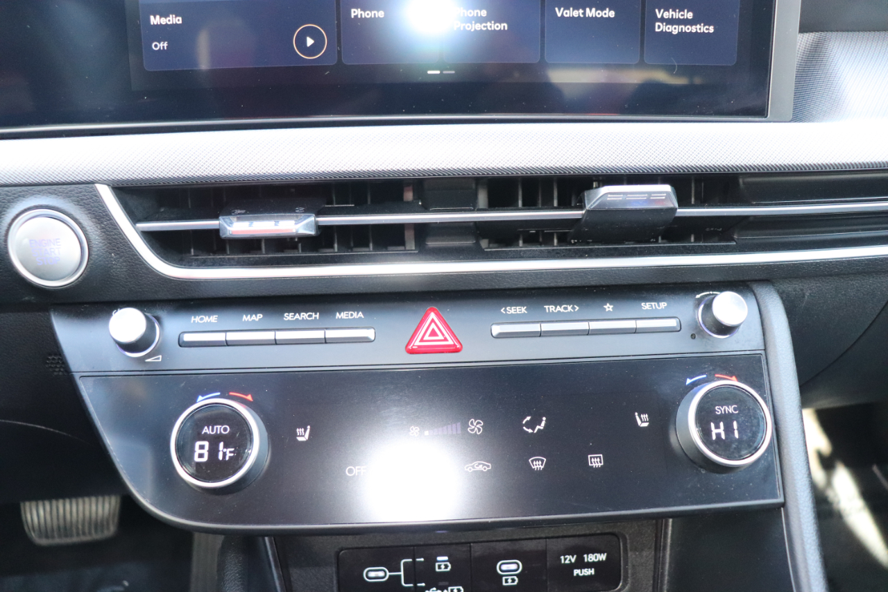 Hyundai Sonata SEL FWD 2025