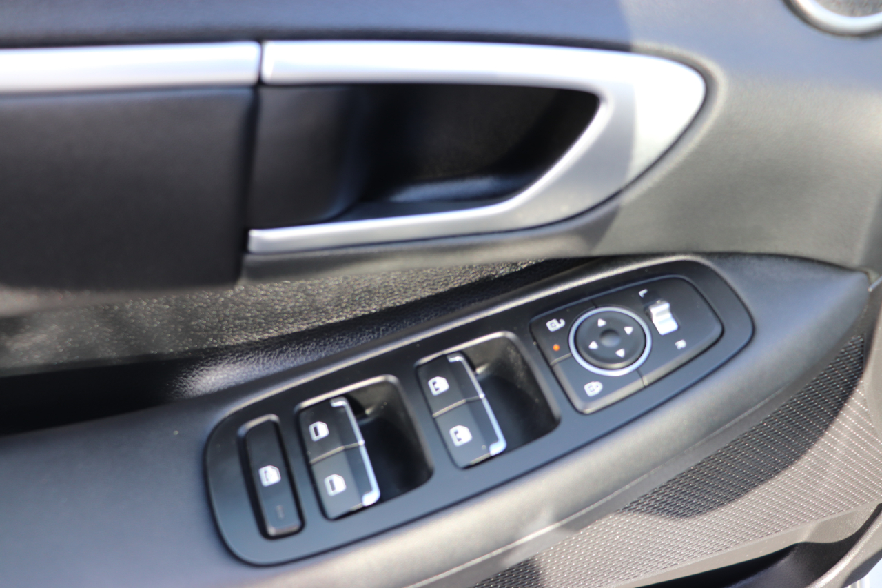 Hyundai Sonata SEL FWD 2025