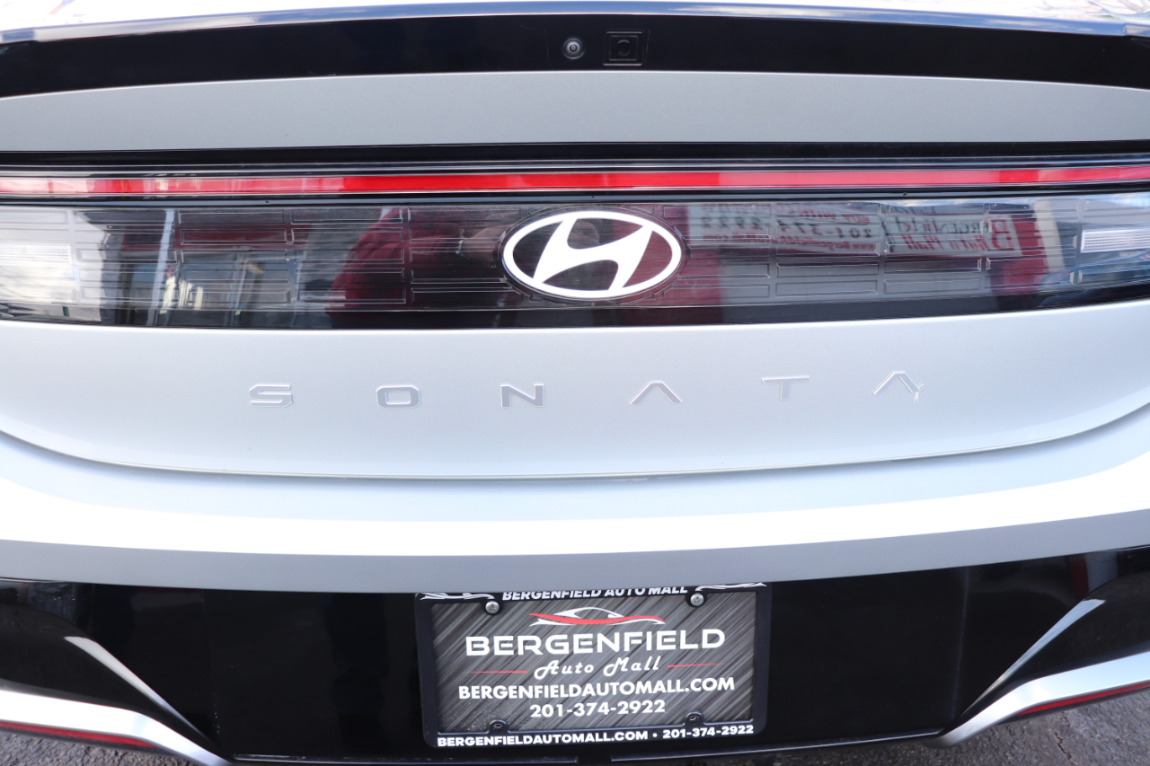 Hyundai Sonata SEL FWD 2025