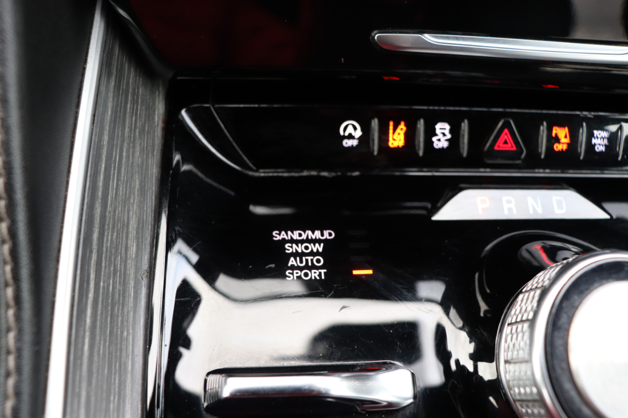 Jeep Wagoneer L Series II 4x4 2024