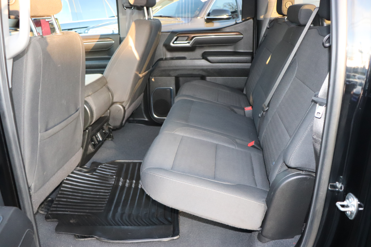 Chevrolet Silverado 1500 4WD Crew Cab 147" LT w/1LT 2025